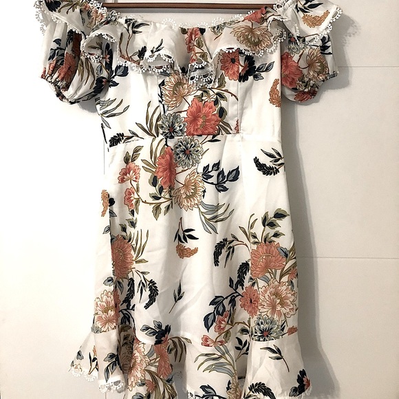 Meg Floral Off The Shoulder Ruffle Dress Small - Picture 6 of 8
